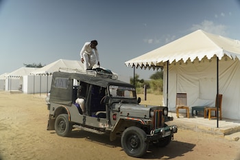 desert abu safari