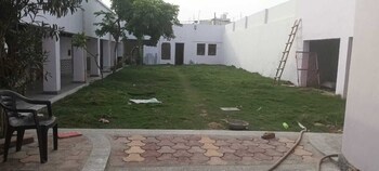 g d guest house by grb