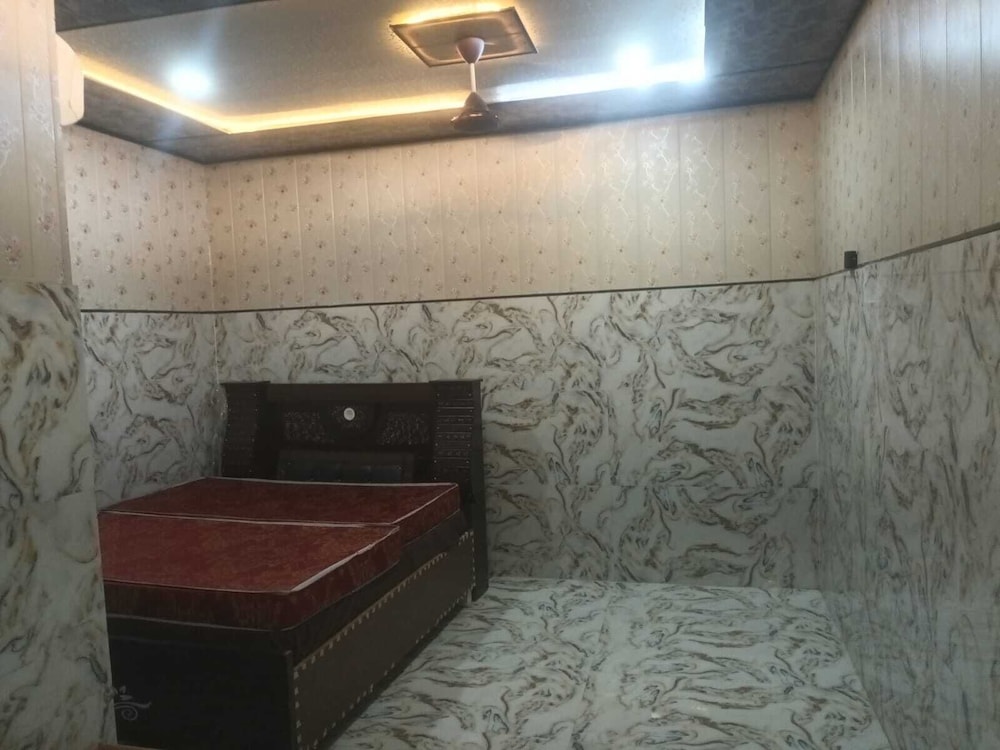 g d guest house by grb