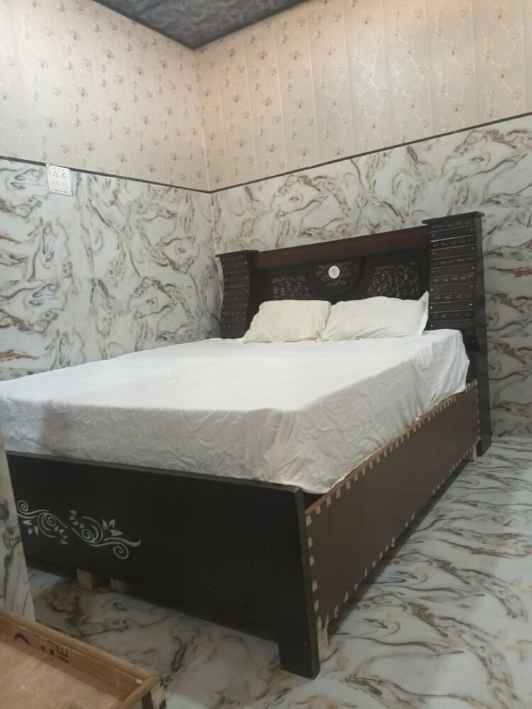 g d guest house by grb