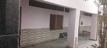 g d guest house by grb