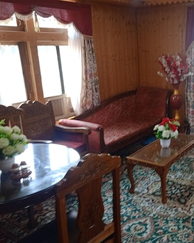 Houseboat  New  Dongola,,3 star