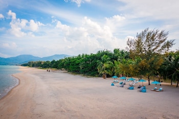 khanom seabeach
