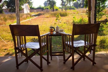 umaria safari camp kanha national park