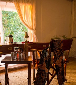 umaria safari camp kanha national park