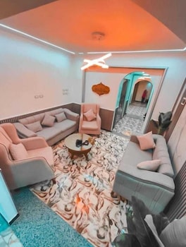 Park Plaza Hotel,16 26 July St,3 star