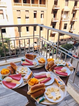 Park Plaza Hotel,16 26 July St,3 star
