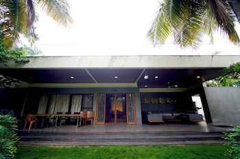 narayani revtree resort and villa