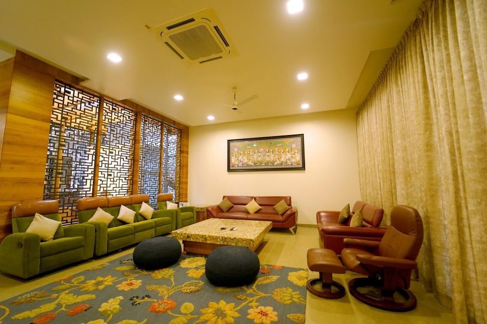 narayani revtree resort and villa