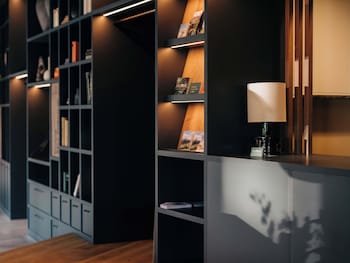 Kurve Apartments & Lounge,13 Landstrasse,4 star