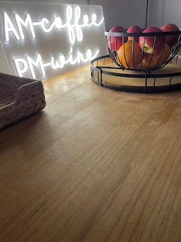 Bentley House,,3 star