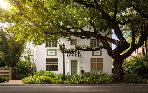 art deco marela boutique