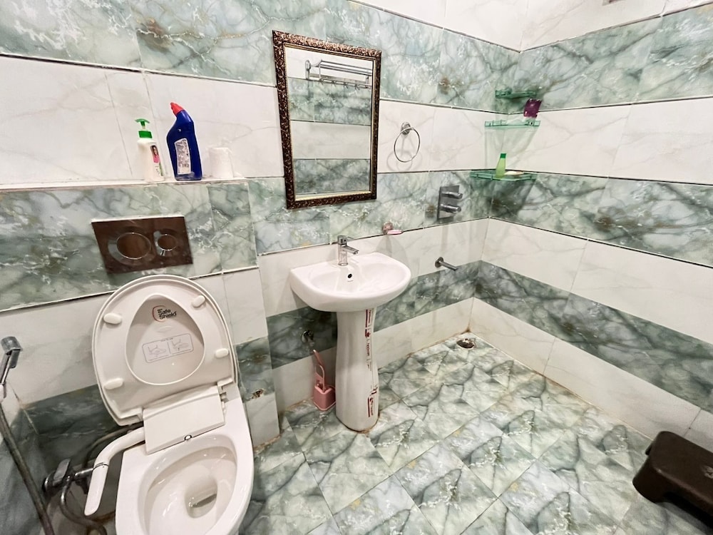 gobravo 37 2bhk farm with pool and garden sec150 noida