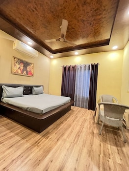 gobravo 37 2bhk farm with pool and garden sec150 noida