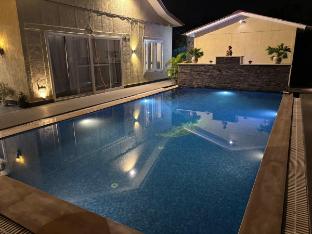 gobravo 37 2bhk farm with pool and garden sec150 noida