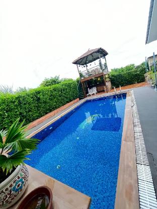 gobravo 37 2bhk farm with pool and garden sec150 noida