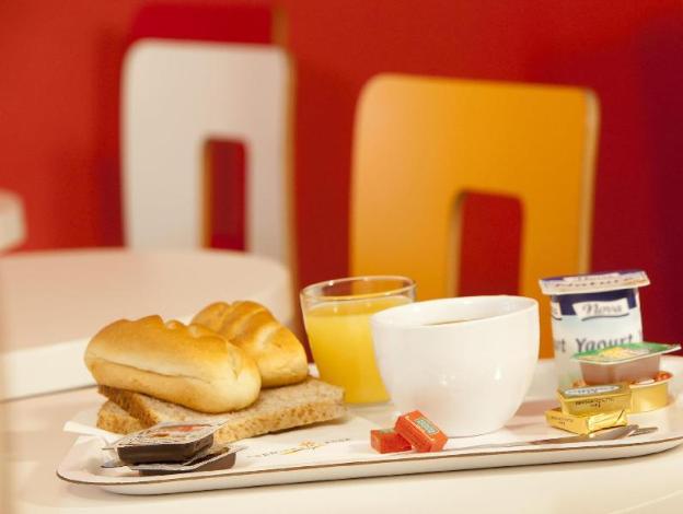 premiere classe caen est mondeville