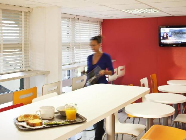 premiere classe caen est mondeville