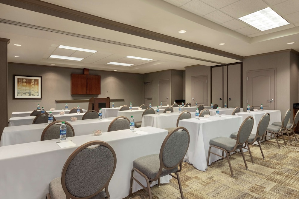 hampton inn and suites montgomery eastchase