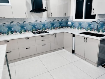 zenith paradise luxurious 3br apartment