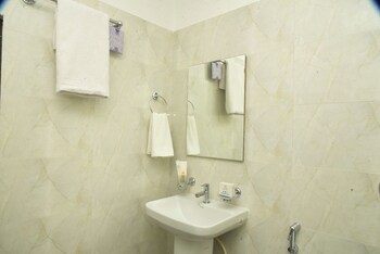 Hotel Royal Awas,,2 star