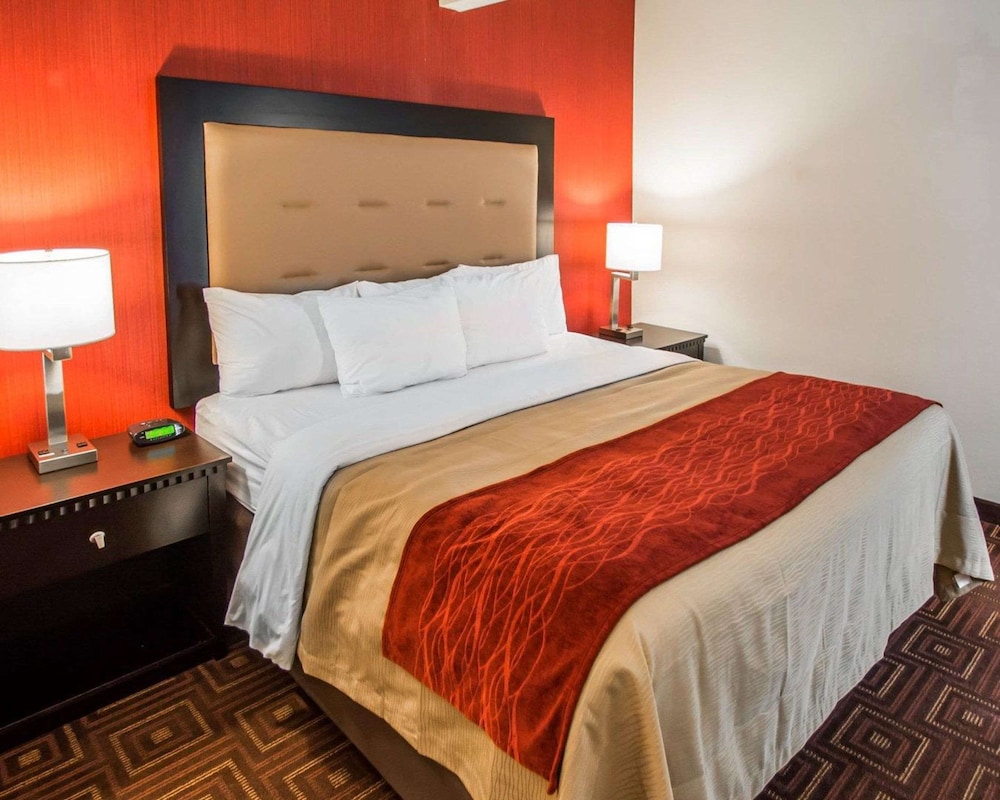 quality inn and suites nj state capital area
