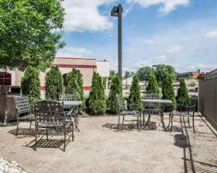 quality inn and suites nj state capital area