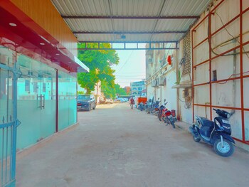 shree gulab mansion hotel and restaurant