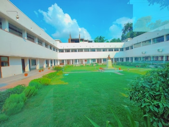 shree gulab mansion hotel and restaurant