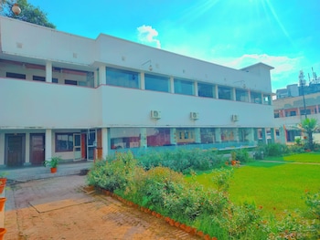 shree gulab mansion hotel and restaurant