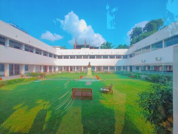 shree gulab mansion hotel and restaurant