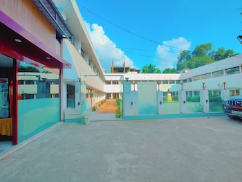 shree gulab mansion hotel and restaurant