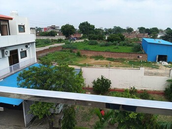 the taj mughal courtyard homestay