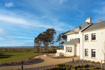 dunluce lodge