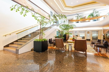 Luana Waikiki By Tropical Escapes Realty,2045 Kalakaua Ave,3 star