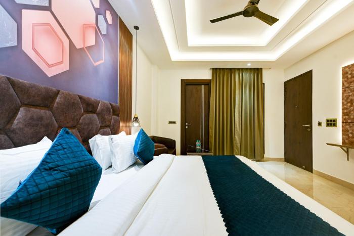 suite grand plaza noida