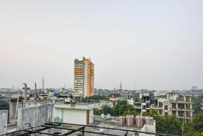 suite grand plaza noida