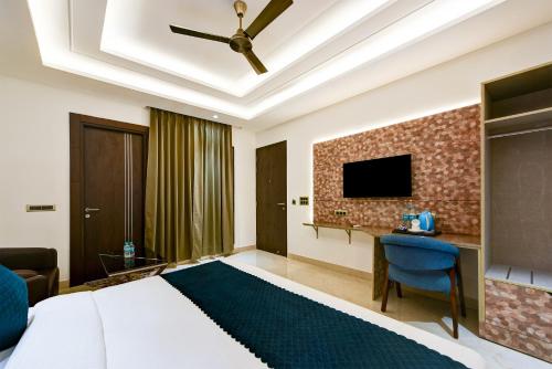 suite grand plaza noida