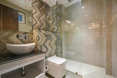 suite grand plaza noida