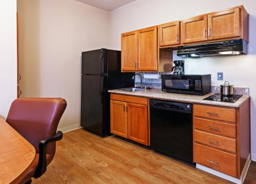 candlewood suites pearland by ihg