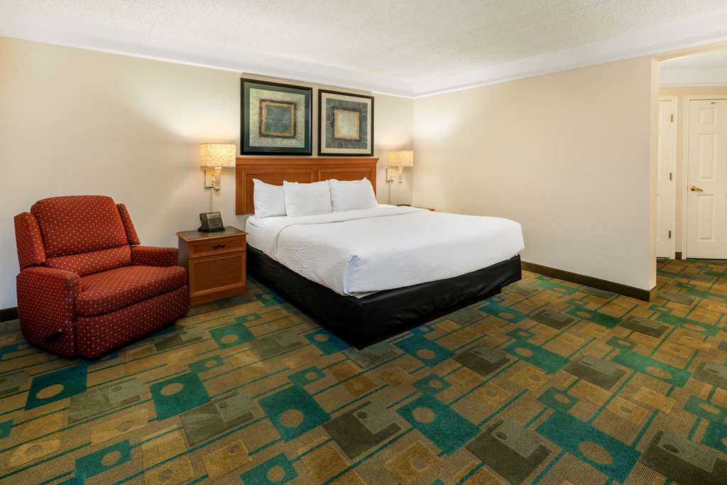 la quinta inn and suites by wyndham phoenix west peoria