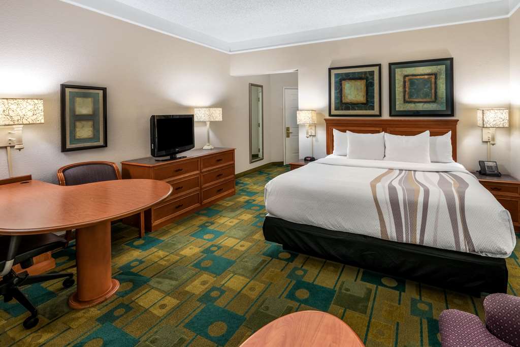 la quinta inn and suites by wyndham phoenix west peoria