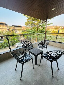 wastrova by joy suites