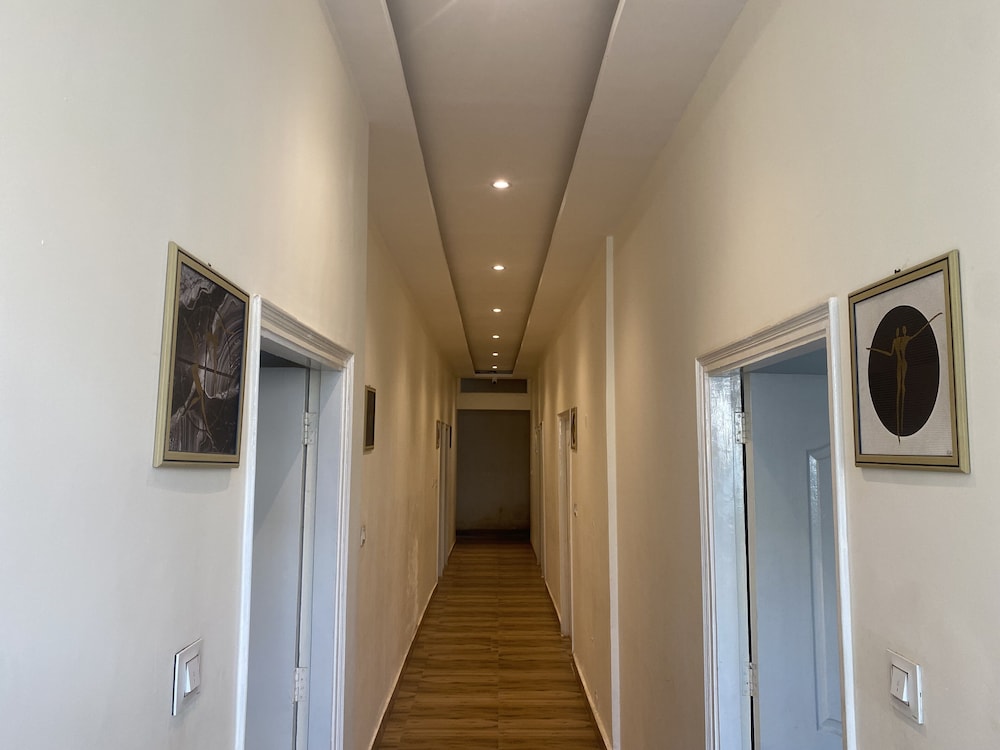 hotel nirmal budget friendly rooms near fortis hospital and marriage palaces