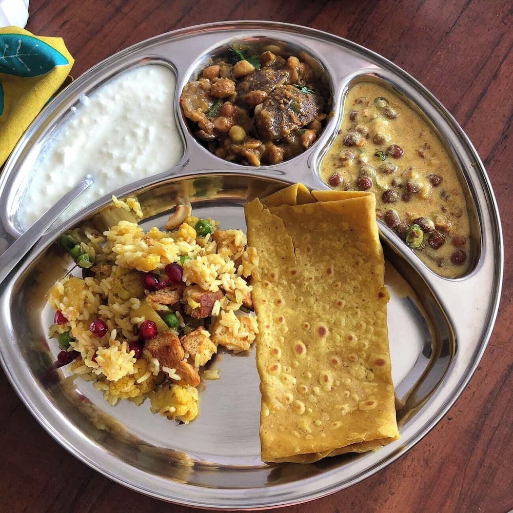 hotel nirmal budget friendly rooms near fortis hospital and marriage palaces