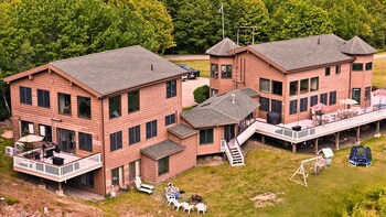 bear mountain lodge
