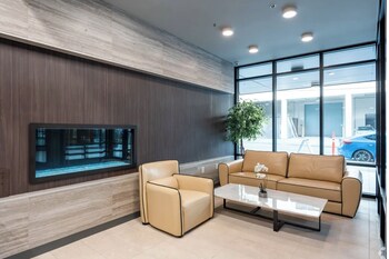 Modern Studio Steps To Uw,4609 Union Bay Place Northeast,3 star