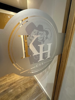 Kings Head Usk,,3 star