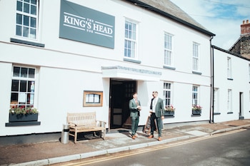 Kings Head Usk,,3 star