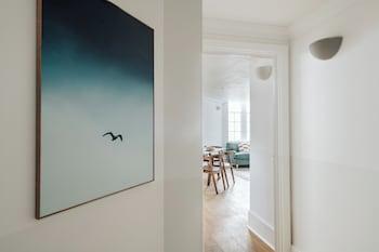 The Regency - Serviced Apartments,56 Regency St,4 star